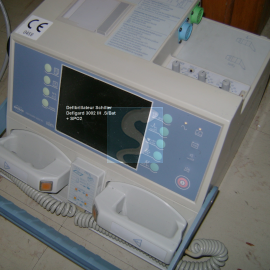 Défibrillateur Schiller Defigard 3002IH S/F