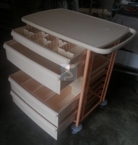 Chariot de soin multifonction