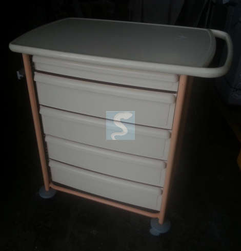 Chariot de soin multifonction