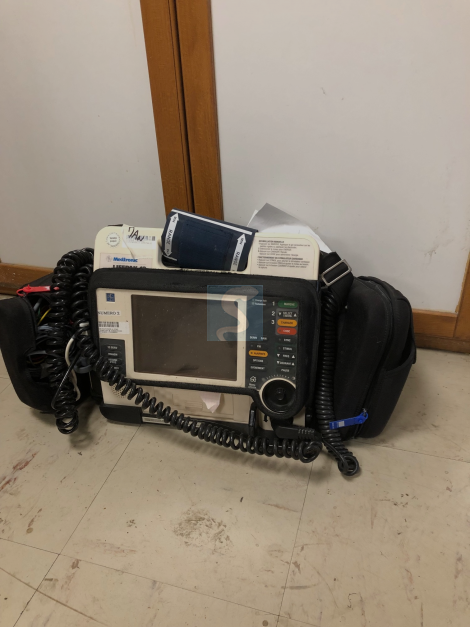 Défibrillateur MEDTRONIC Lifepak 12 