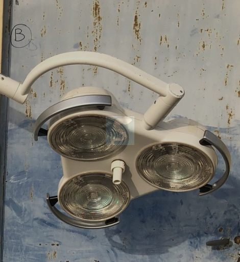 Eclairage opératoire Hanaulux 2003