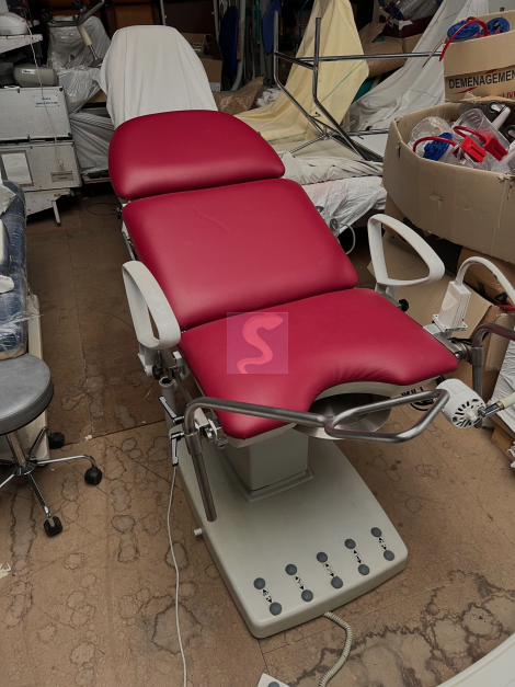 GOLEM 6ET - Divan Gynécologique 