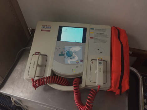 Défibrillateur Marquette Hellige CardioServ 