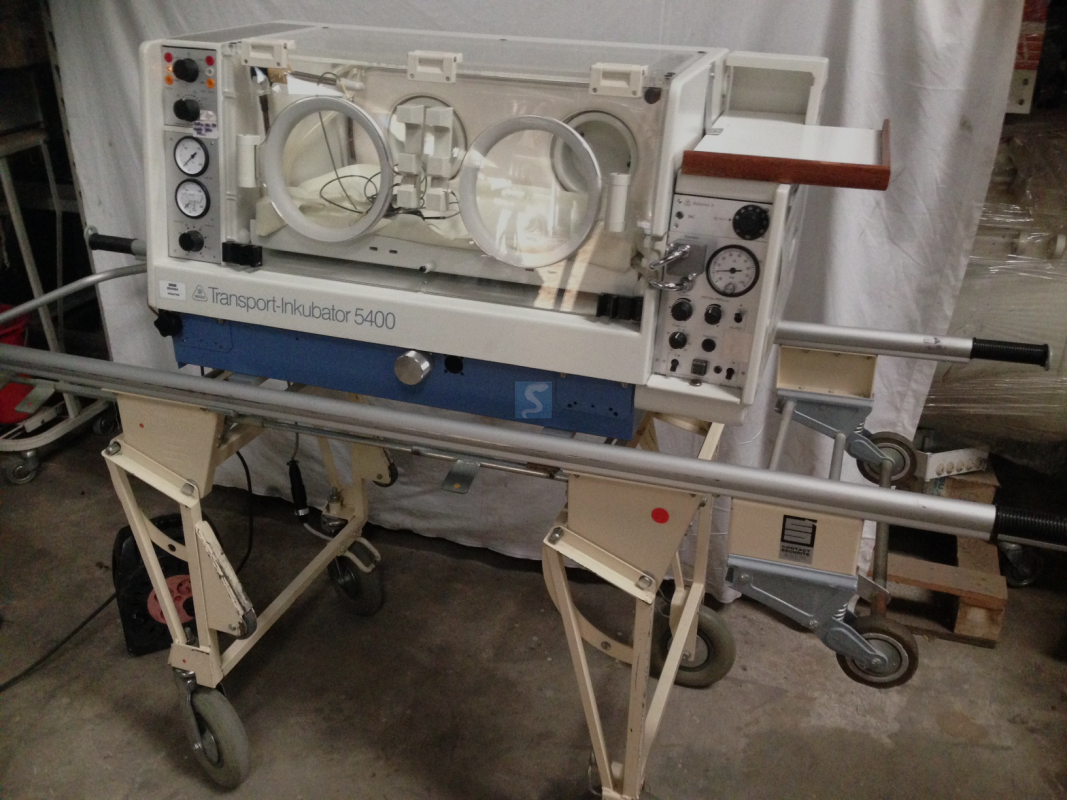 Couveuse Incubateur De Transport Ti 5400 Reconditionne Et Occasion Sept Medical Materiel Medical D Occasion Et Reconditionne